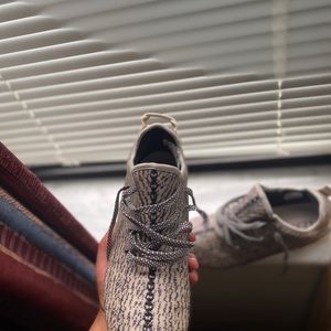 Men’s Yeezy cleats